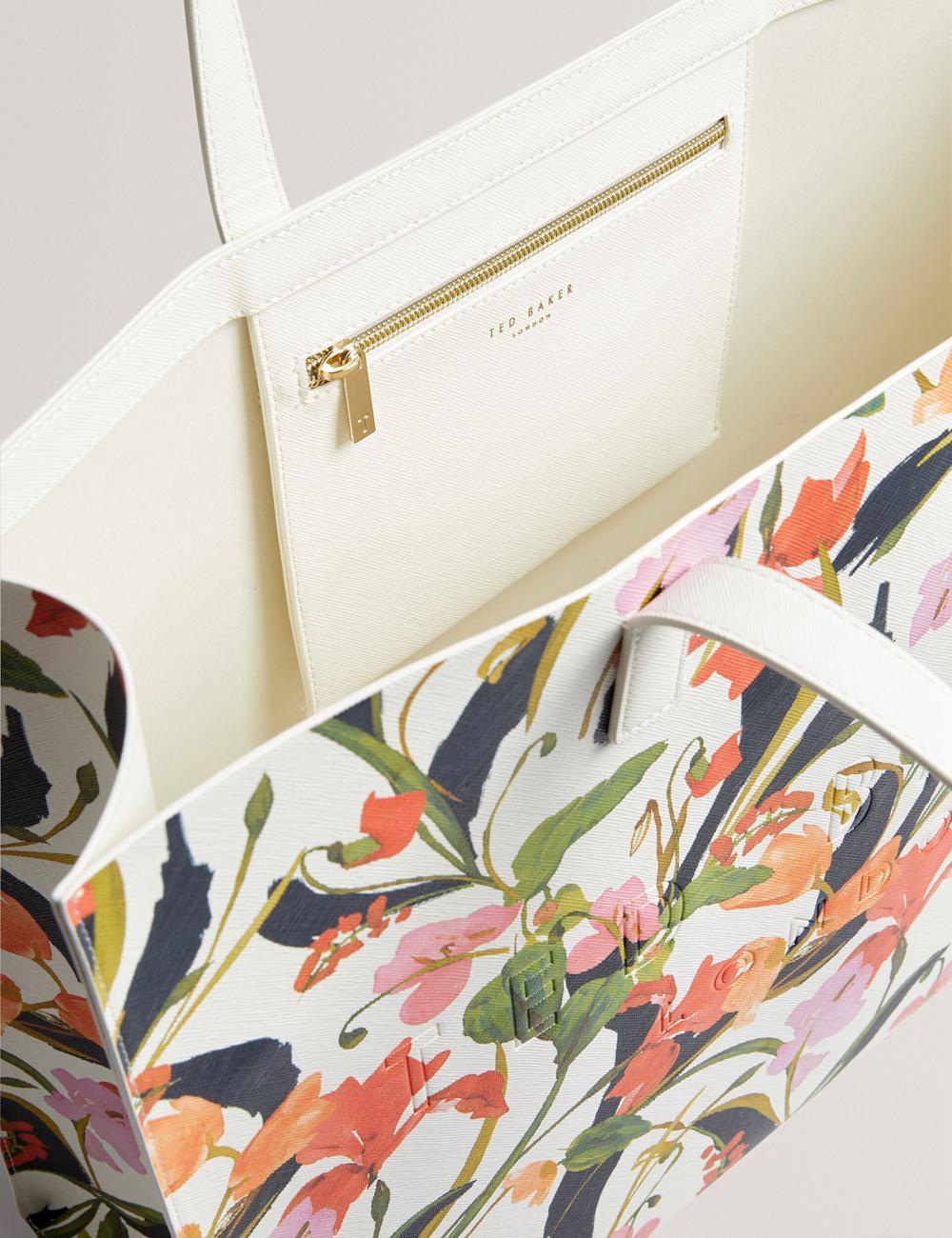 Ted Baker FLORISH - Floral Print PU Leather Wide Tote Tassen Dames Room | TLVD-13986