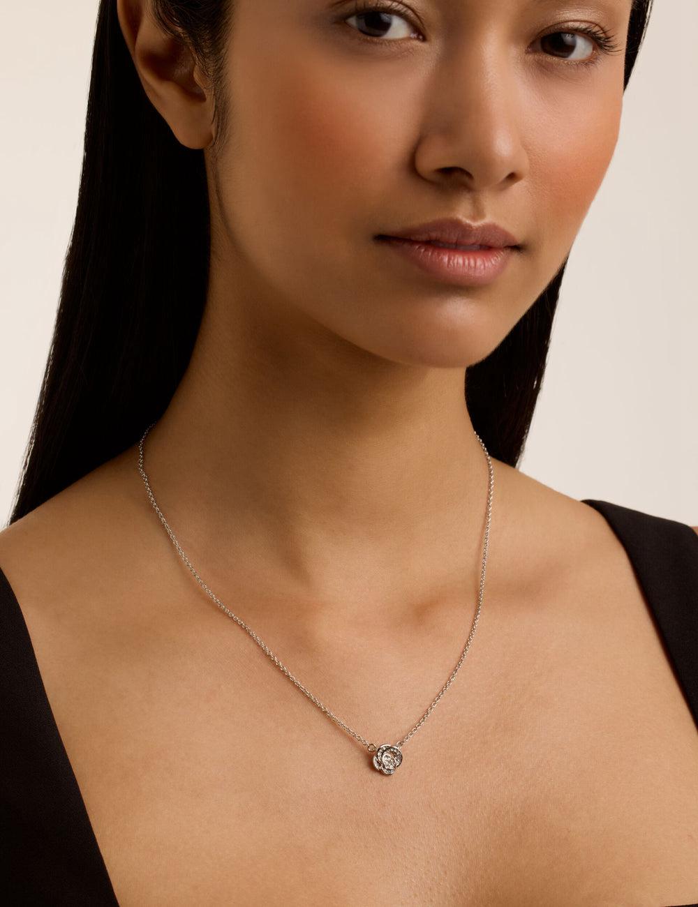 Ted Baker FLORITA - Crystal Flower Pendant Kettingen Dames Zilver | CBWA-48153