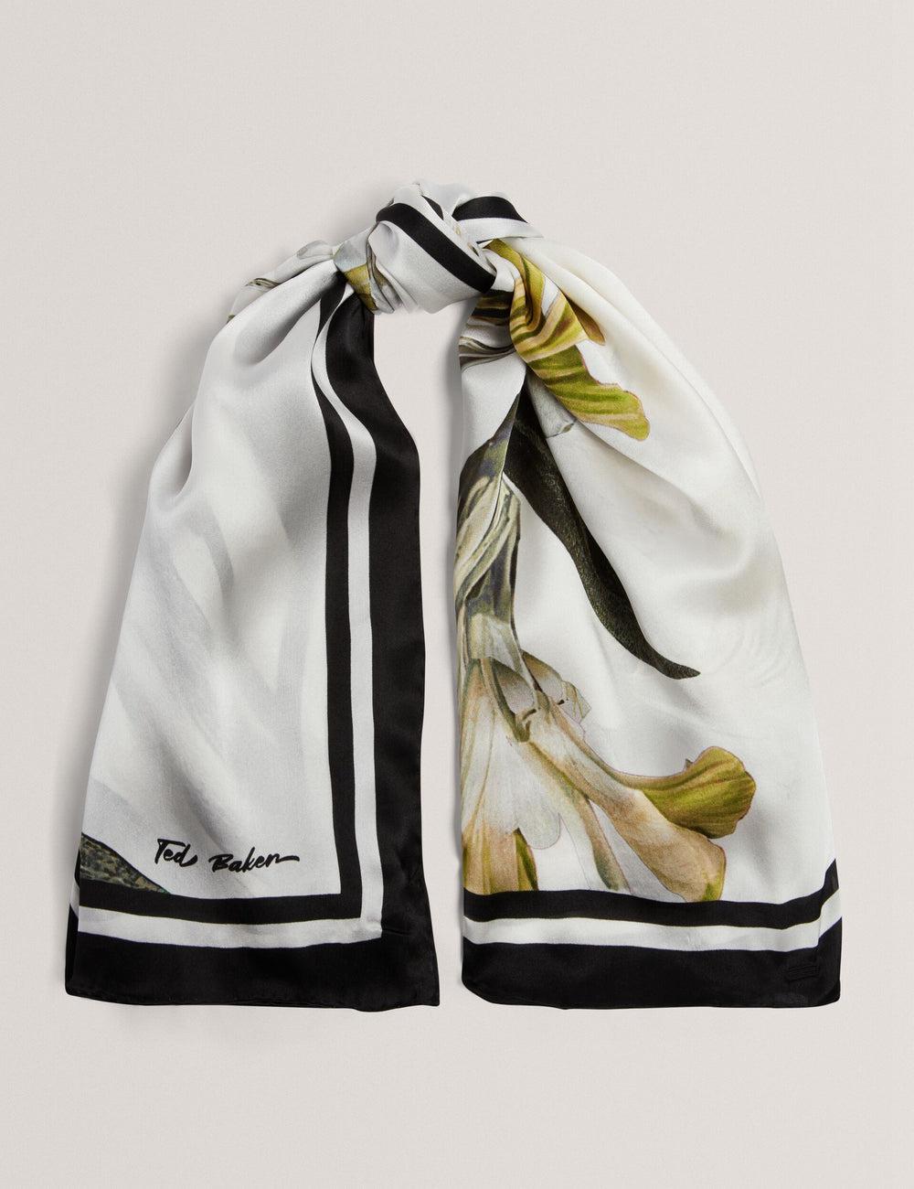 Ted Baker IRISSI - Floral Graphic Print Square Silk Sjaals Dames Ecru | LDUE-31702