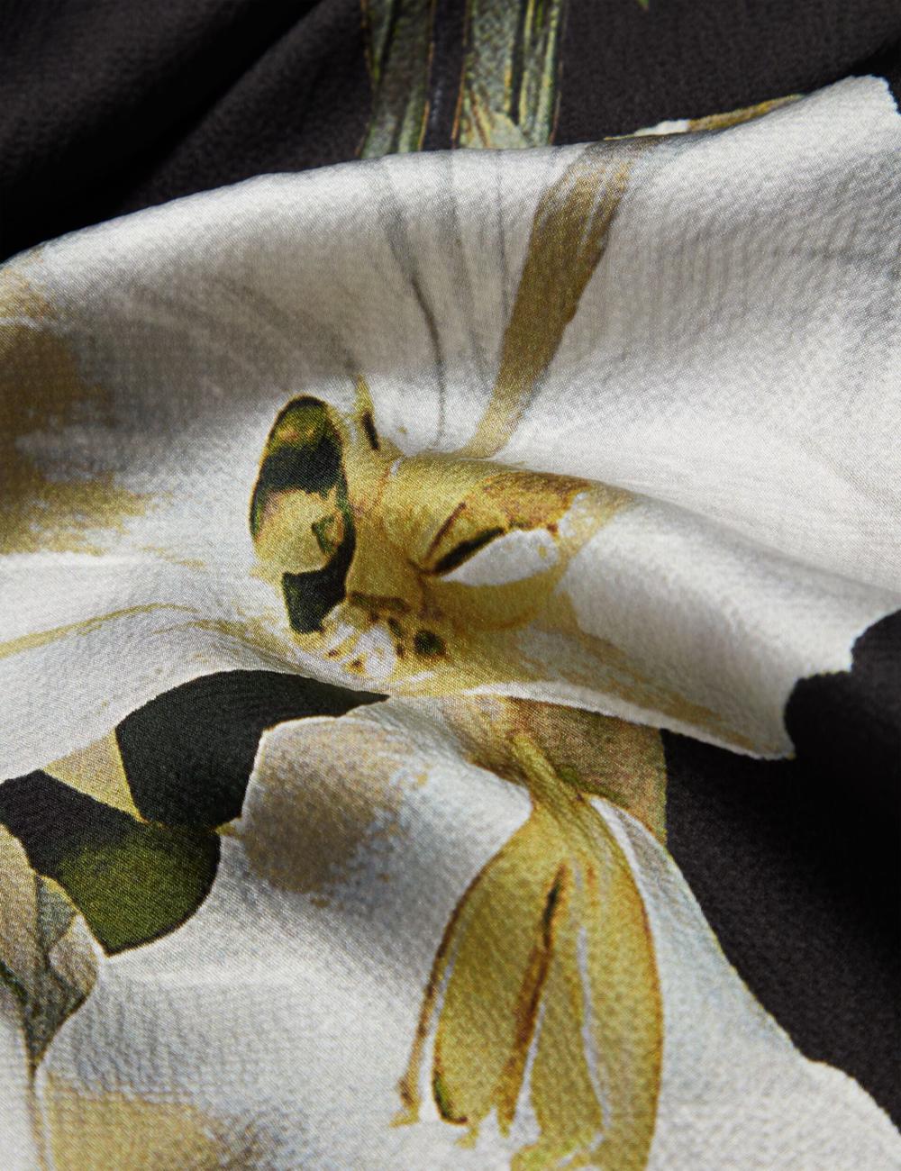 Ted Baker IRISSO - Floral Graphic Textured Long Silk Sjaals Dames Zwart | UOAM-23987