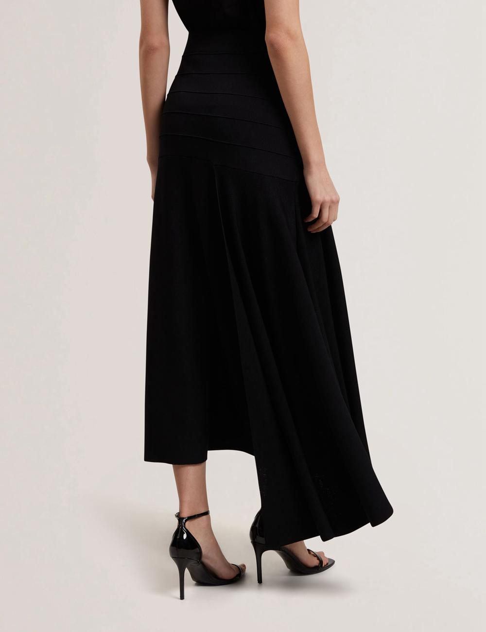 Ted Baker LAURRIE - Asymmetric Waterfall Hem Knitted Rokken Dames Zwart | EFYP-10352