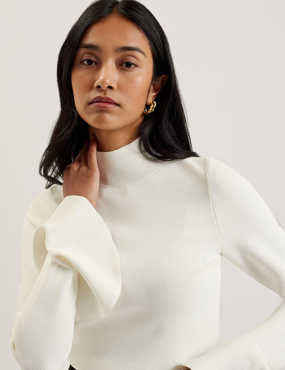 Ted Baker LAYNHA - Flared Sleeve High Neck Knitted Top Jumpers Dames Ivory | CIJT-63150