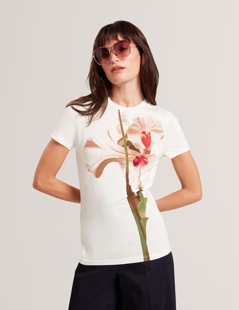 Ted Baker MEELIEE - Floral Graphic Fitted Crew Neck T-shirts Dames Roze | JNDA-82317