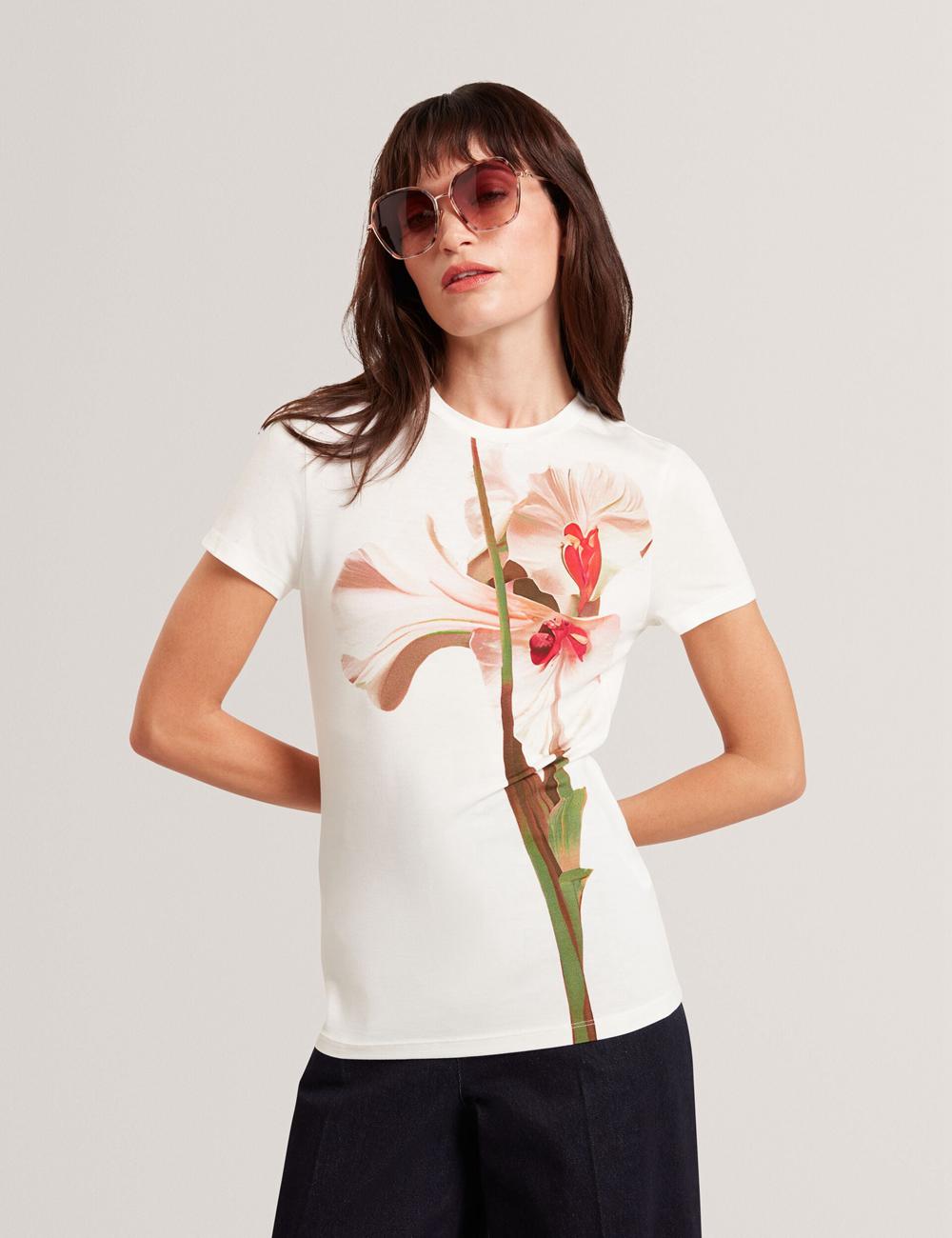 Ted Baker MEELIEE - Floral Graphic Fitted Crew Neck T-shirts Dames Roze | JNDA-82317