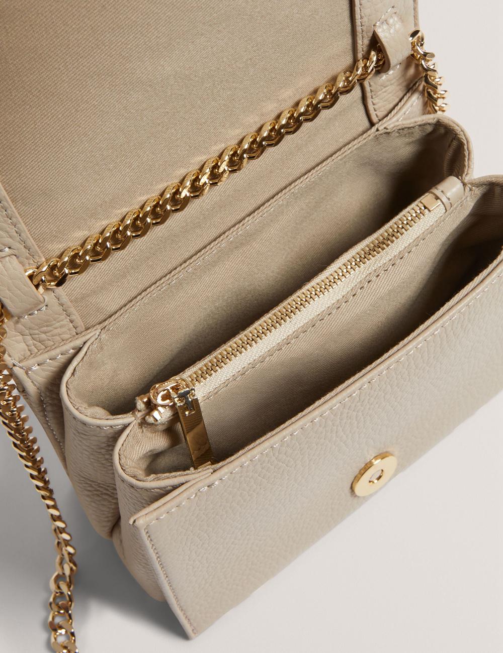 Ted Baker ROUSEN - Bar Detail Fold Over Leather Crossbodytassen Dames Ecru | YKFJ-70293