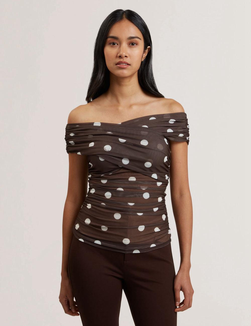 Ted Baker ZAAMO - Off-the-Shoulder Polka Dot Mesh Topjes Dames Bruin | NPOM-67923